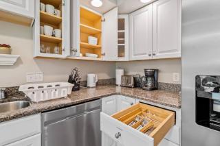 Beautiful Home Walking Distance to Elon University - 5