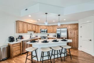 Moose Lodge Retreat in Park City! Walk to the Slopes! condo - 7