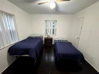 Spacious Home in Florida - 3