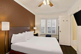 Mithila San Francisco - SureStay Collection by Best Western - San Francisco - 2