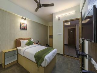 Treebo Akshaya Mayflower Vijaya Bank Layout - 5