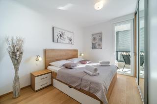 Apartments with WiFi Split - 22132 - Split - 3