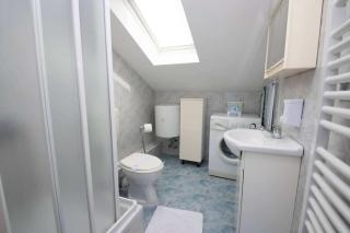 Family friendly apartments with a swimming pool Njivice, Krk - 21862 - Njivice - 1