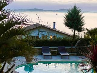 Chambre (salle de bain privée), piscine, jardin, parking - Anglet - 0