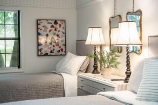 Next To Expo, 5 Beds, Hot-tub, Corn Hole, Pets! - Tulsa - 6