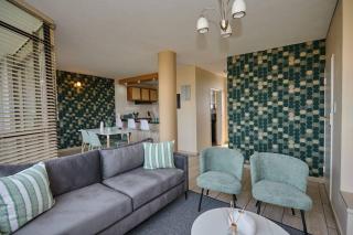 Unit 406 at Menlyn Place - Pretoria - 0