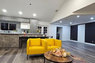 Tranquil Oasis Retreat in Golden Gate Estates - Naples - 3
