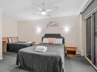Yarrawonga Lakeside apartment 43 - 3 Bedrooms - Mulwala - 2