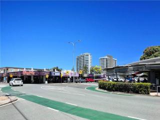 Stylish Tasteful Maroochy Escape - Maroochydore - 3