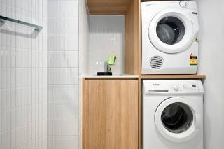Stylish Tasteful Maroochy Escape - Maroochydore - 1