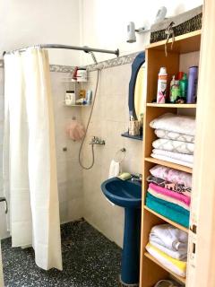 Casa-Apt de 2 Dormitorios Perfecta Ubicacion - Piriápolis - 5