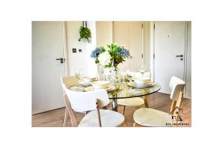 City Centre Apartment Close to Ascot & Legoland Sleep Upto 4 Guests - Parking on Request! - 1