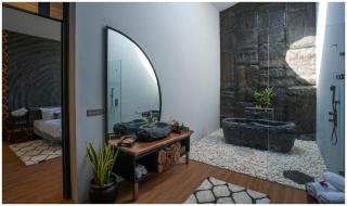 Casa Concreto- 5-Bedroom Luxury Villa with all weather Pool - 1