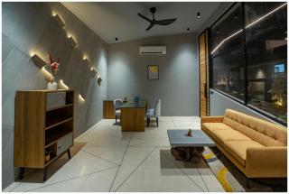 Casa Concreto- 5-Bedroom Luxury Villa with all weather Pool - 3