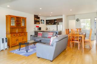 Aqua Soleil Beachfront Apartment - 4