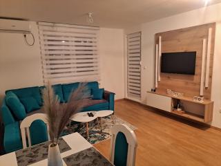 Cozy Apartment - Lukavica - 9