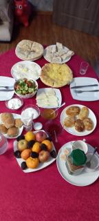 Mariana's Guest House - Mestia - 7