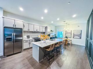 Dallas Condo-Mins from Uptown &Downtown - 4