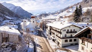 Hotel Pension Kirchplatz - Sankt Anton am Arlberg - 9
