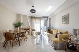 Renovated 3 bedroom apt with Acropolis View - Atene - 0