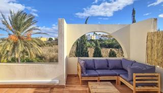 Garden vistas. Hermoso dúplex con patio, solárium y piscina. - 2