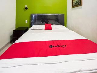 RedDoorz near Pantai Pandan Sibolga 2 - Halangan - 5