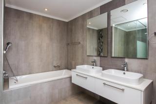 Sandton Smart Apartment Twelve - Johannesburg - 3