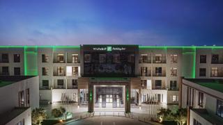 Holiday Inn Riyadh The Business District by IHG - 9