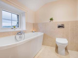 3 Bed in Dockray SZ247 - Dockray - 2