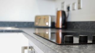 2 bedroom penthouse apartment with roof terrace - 4