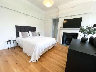 Centrally located studio flat sleeps 4 - Ealing - 5