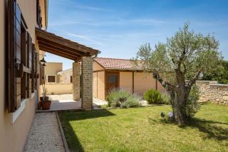 Villa Cirka in Central Istria for 14 persons with Pool Heating & pool table - 6