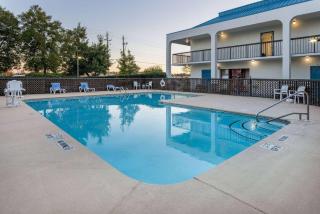 Baymont by Wyndham Camp Lejeune - Jacksonville - 3