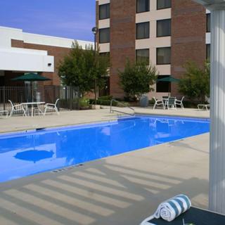 DoubleTree by Hilton Rocky Mount - 7