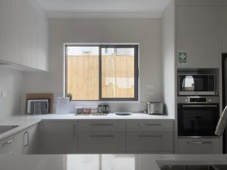 Murphys Guest Home - Big Savings with Daytime Noise, 3-Night Minimum - Auckland - 7