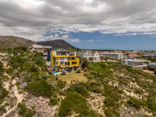 Crayfish Lodge Sea & Country Guest House - Gansbaai - 6