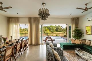 Avalon by Hireavilla - 6BR Villa with Pool & Field View in Parra, North Goa - 2