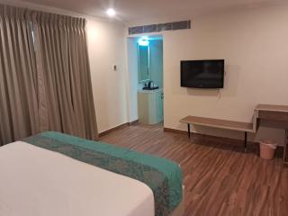 Hotel Grand Residence - Madras - 7