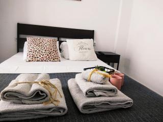 Las Hermanas for 2 - 9