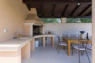 Villa Luka in Fažana with pool & playground only 600 meter from the beach - Fažana - 1