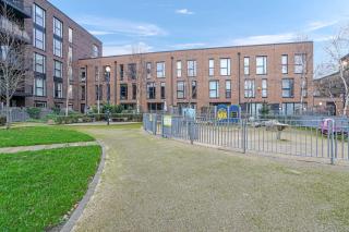 Chic Urban Apartment In Shoreditch 2 bed 2 bath - London - 1