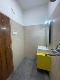 Ganga Home Stay 2 - Varanasi - 9