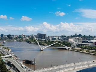 Eyes on the Fireworks Lux Riverfront 2KingBed Apt - Brisbane - 0