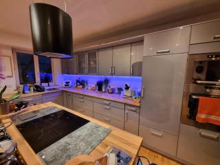 OFFRE SPECIALE JO AVEC TRANSPORT GRATUIT SUR DEMANDE Chambre privée dans grande maison de ville avec jardin - 8