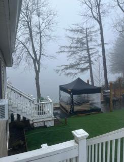 Peaceful place at the lake - 9