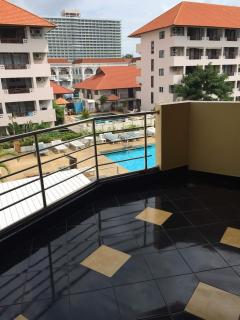 Jomtien Plaza Residence B408 By Mr.Kiss - 8