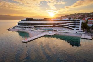 Grand Hotel View - 8