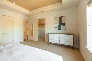 Bethany 2br w pool nr brewery garden golf PDX-12 - - 2