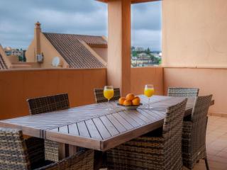 Apartmento familiar con piscina con vista al mar - Marbella - 1