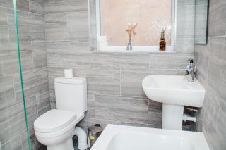 Coastal Serenity Retreat - Liverpool - 7